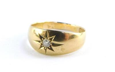 An Edwardian 18ct gold and diamond solitaire ring, size O, 3.6g.