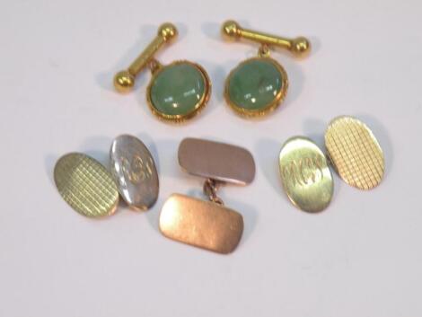 A pair of 9ct. gold cuff links