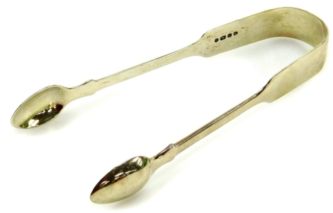 A pair of Victorian silver fiddle pattern sugar bows, London 1846, maker: Charles Boyton I 13cm wide, 1.2oz.