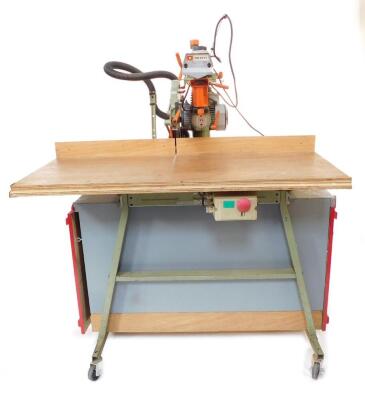 A DeWalt radial arm saw, model DW8001, 2800rpm.