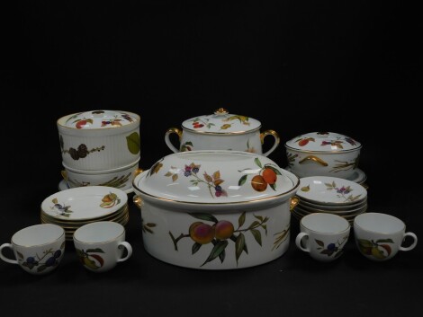 Royal Worcester porcelain oven to table wares decorated in the Evesham pattern, to include a casserole dish and cover, soup tureen and cover, lasagne dish, vegetable tureens and covers, together with tea cups and saucers. (a quantity)