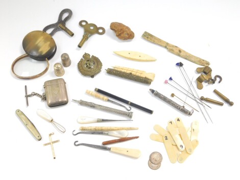 Victorian and later sewing implements, a bone apple peeler and corer, propelling pencils, vesta case, thimbles, penknives, etc. (a quantity)