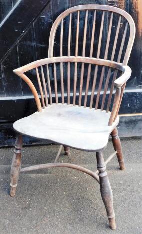 An early 19thC spindle back Windsor chair, 98cm high, 54cm wide, 46cm deep.