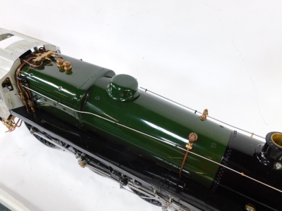 A scratch built 5" gauge British Railways Standard Class 5MT locomotive, 4-6-0, and tender, green livery, No 73173, with bespoke carry cases, 36cm high, 180cm wide, 23cm deep. - 3