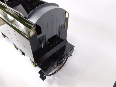 A scratch built 5" gauge British Railways Standard Class 5MT locomotive, 4-6-0, and tender, green livery, No 73173, with bespoke carry cases, 36cm high, 180cm wide, 23cm deep. - 5