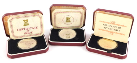 Three silver commemorative coins, two for the Silver Jubilee 1977and the Bicentenary American Independence.