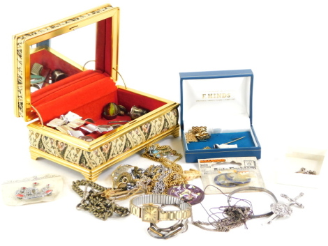 Various costume jewellery and effects, to include stick pins, various cufflink's, watch chains, wristwatches, etc. (a quantity)