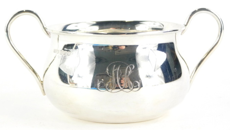 A George V silver two handled bowl, engraved with monogram, Sheffield 1923, 3¾oz.