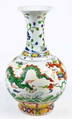 A Chinese vase, decorated with dragons, 39cm high. - 4