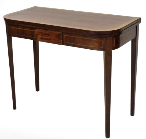 An early 19thC mahogany tea table, the outer border with light walnut veneering opening to reveal walnut top of tapered supports, 73cm high, 90cm wide, 46cm deep.