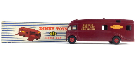 A Dinky Toys die cast model of a Horse Box No 981, boxed.