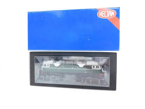 A Heljan OO gauge diesel locomotive Class 27, D5353, BR green, DCC, Item 2724, boxed.