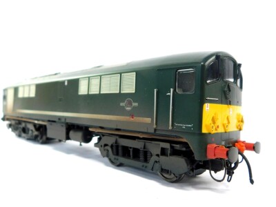 A Heljan OO gauge Metrovick Vickers Class 28 locomotive, D5718, BR green with small yellow ends, DCC, Item 28031, boxed. - 6