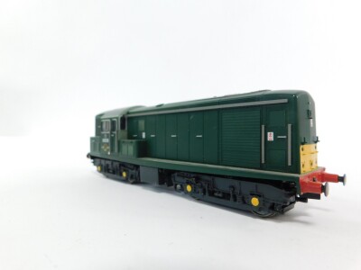 A Heljan OO gauge Class 125 Diesel locomotive, D8219, BR green with small white ends, DCC, D8219, boxed. - 5