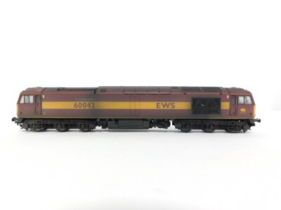 A Hornby OO gauge Diesel Electric Class 60 locomotive, EWS Co-Co, 'The Hundred of Hoo', 60042, DCC with sound (Decoder Fitted), R2899XS, boxed. - 4