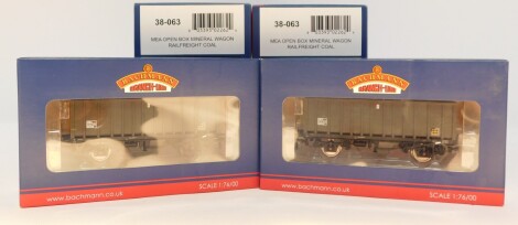 Bachmann OO guage Mea open box mineral wagons, Railfreight Coal, 38-063, all boxed. (8)