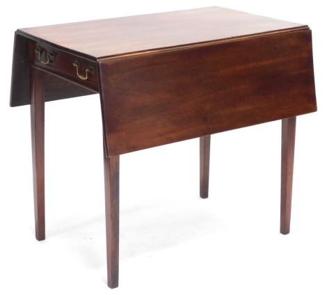 An early 19thC mahogany Pembroke table, the rectangular top above a frieze drawer, on square tapering legs, 78cm wide.