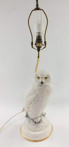 A Franklin Mint porcelain table lamp modelled as a snowy owl