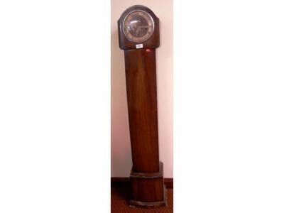 A walnut veneered grandmother clock