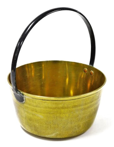 A Victorian brass Drewitt preserve pan, 40cm high, 27cm diameter.