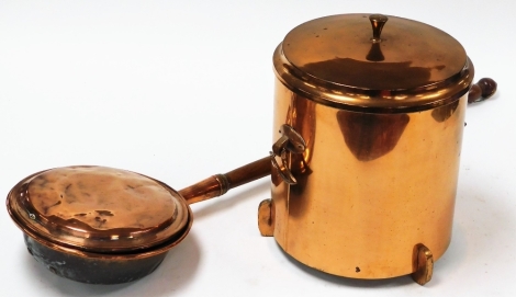 Various copperwares, to include a copper warming pan and a copper samovar and stand, 40cm high. (2)