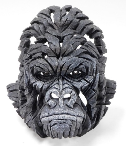 A modern art gorilla head, 40cm high, 37cm wide.