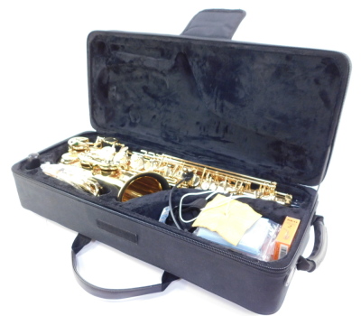 An Evette brass saxophone by Julius Keilwerth, with mother of pearl keys, serial no GEA60899, cased. - 6