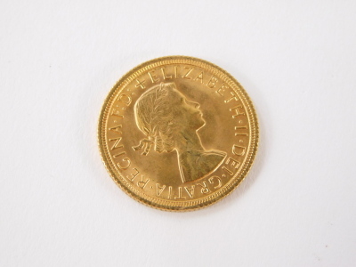 An Elizabeth II gold full sovereign, dated 1966, 8g. - 4