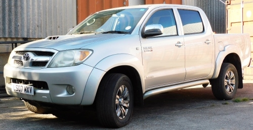 A Toyota Hilux Invincible 3.0D-4D pick up truck, registration LS07MXV, in silver with spare wheel, and two keys, mileage 51,670. Notes: No V5 currently located. HPI checked. One former keeper. SORN with an MOT expiry on 21st July 2021. To be sold upon ins