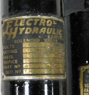 An Electro Hydrolics Limited solenoid valve, serial number EHLW/18E 738, 20cm long. - 2