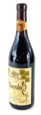 A bottle of Barolo 1987, serial number 826714.