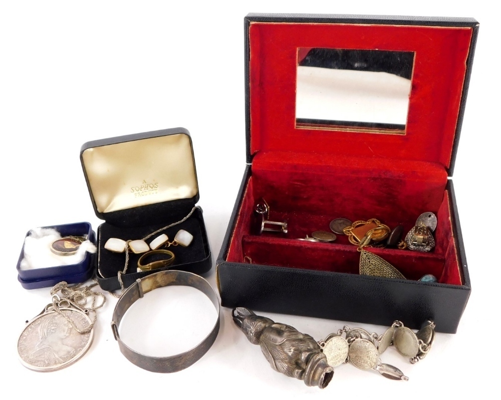 Sold at Auction: Nice Jewelry Box Costume Jewelry Lot