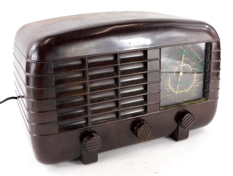 A Strad vintage Bakelite radio, with glass dial, etc.