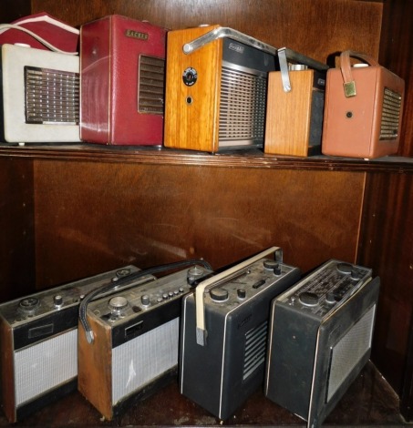 Vintage Hacker radios, wooden and leatherette cased, including a Herald radio with service manual. (9)