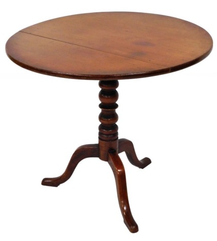 An early 19thC mahogany tilt top table, on bobbin turned supports, on tripod base, 73cm high, 83cm diameter.