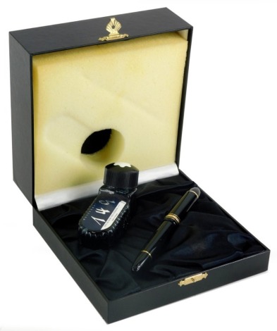 A Montblanc Meisterstuck 149 black fountain pen, in original fitted case with ink, the case 17cm wide.