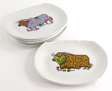 A set of 1960s Beefeater steak and grill oval plates.