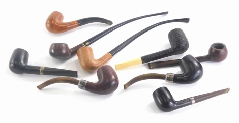 A quantity of turned and burr wood and briar pipes, names to include Plumb, Dress, Dunhill, etc.