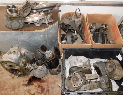 BMW and other engine parts, etc. (a quantity)