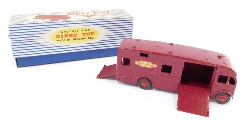 A Dinky die cast model of a horse box, 981, boxed.