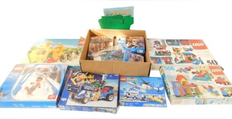 Lego boxed sets, unchecked, comprising sports 3538, system police set 6545, model team 5541 and building sets 566 and 50, castle 375, together with unboxed Lego.