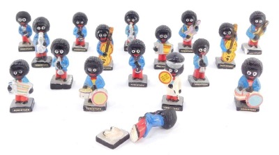 Robinson's Golly figures, including Bandsman and a Lollipop person. (AF) (17)