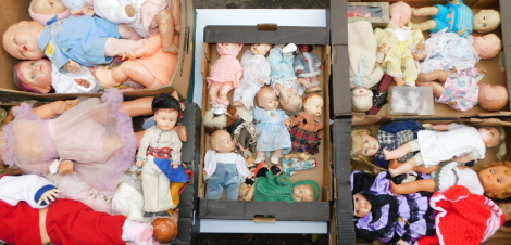 World and collectors dolls, mid 20thC onwards. (5 boxes)