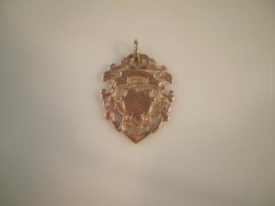 A 9ct gold fob, 11.5g.