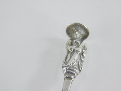 An early 18thC silver apostle spoon, possibly of St Simon the Zealotes, marks indistinct, maker RC, 1¼oz. - 6