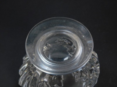 A Lalique clear and frosted glass vase decorated in the St Cloud Acanthaceae pattern, etched mark, 11.5cm high. - 3