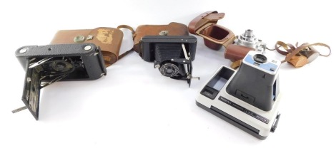 A Kodak Eastman No 1A camera, Kodak 6-20 Junior camera, Bencini of Milan Koroll S Film 120 camera, all cased, together with a Kodak EK1 instant camera. (4)