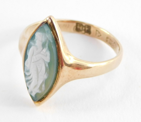 A 9ct rose gold and navette cameo ring, full length portrait of a goddess, size Q, 3.1g.