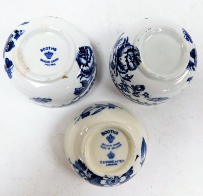 Three Booths finger bowls, to include a pair of blue and white floral finger bowls, 7cm wide, and a earlier example with lily 7cm wide. (3) - 3