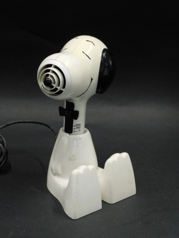 A novelty Snoopy hairdryer.